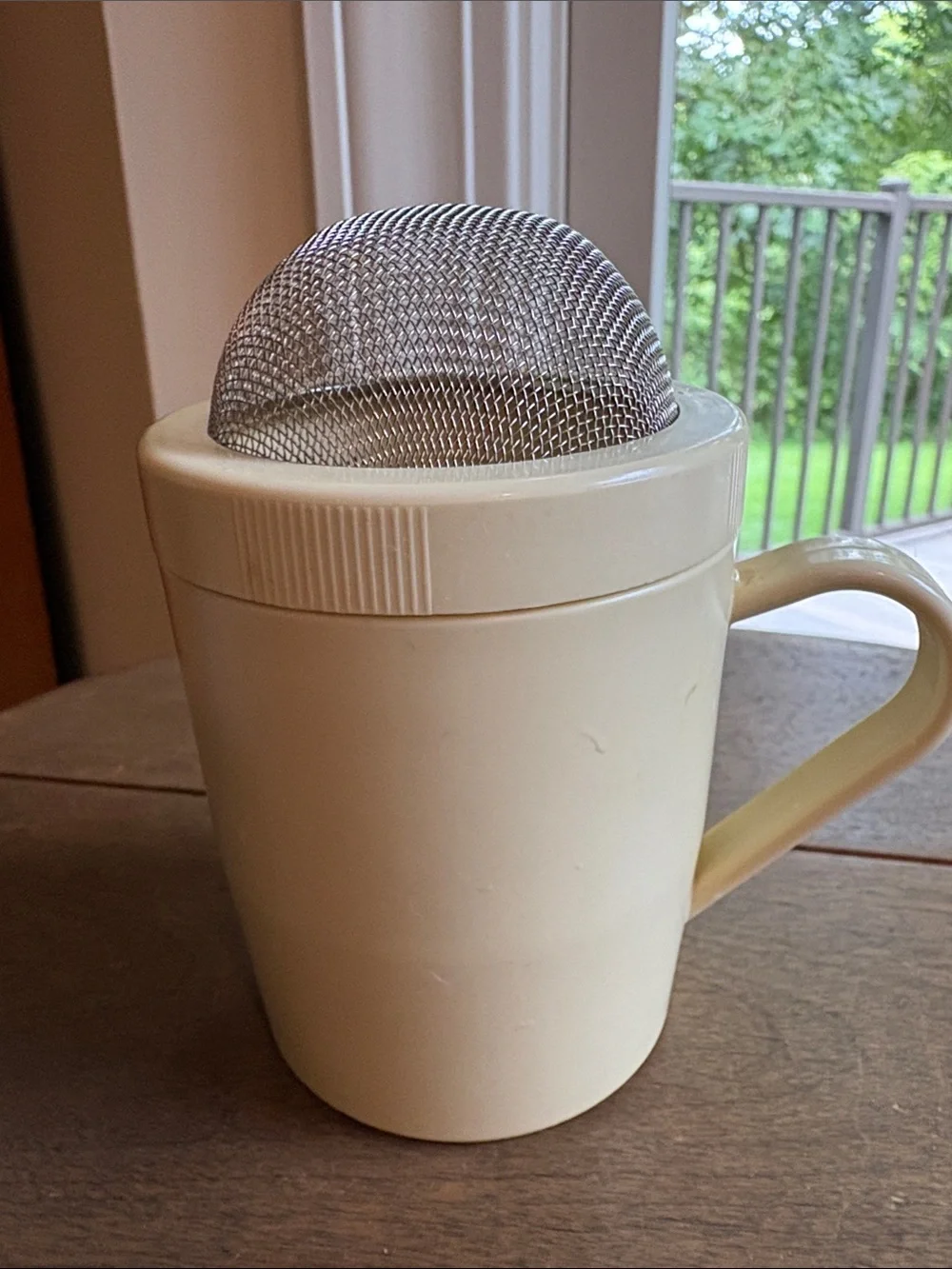 The Pampered Chef sugar shaker